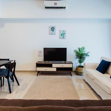 Cozy Homestay With Wifi @Encorp Strand Mall @Alpha Ivf Petaling Jaya Exteriör bild