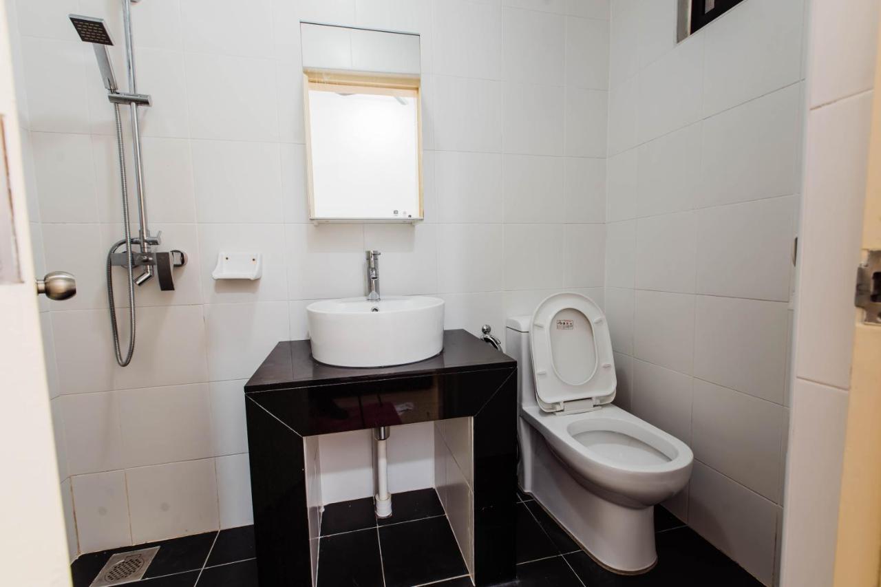 Cozy Homestay With Wifi @Encorp Strand Mall @Alpha Ivf Petaling Jaya Exteriör bild