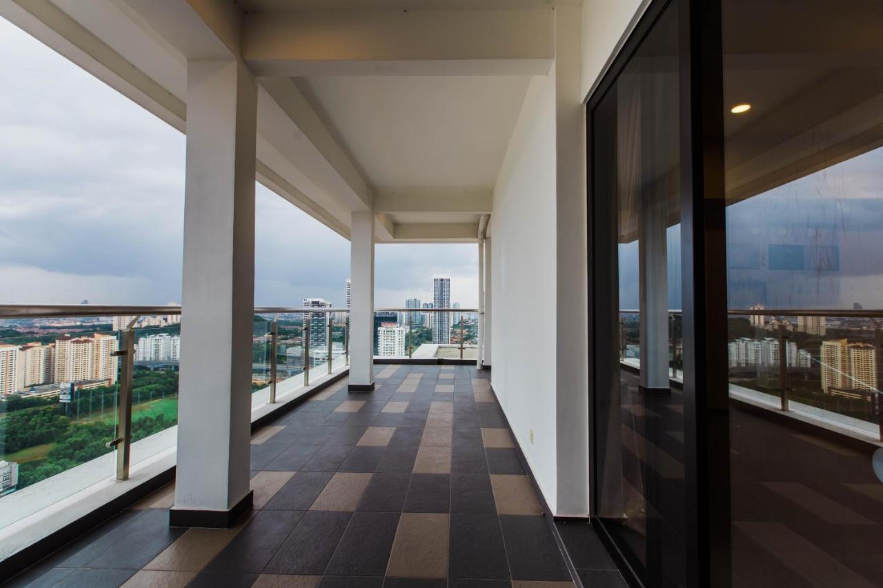 Cozy Homestay With Wifi @Encorp Strand Mall @Alpha Ivf Petaling Jaya Exteriör bild
